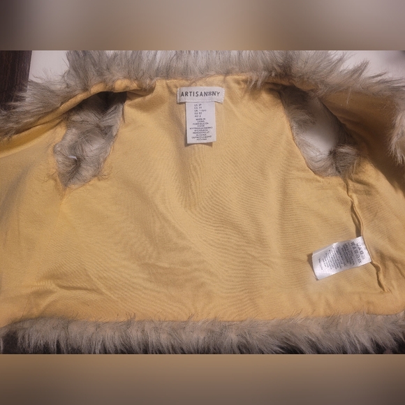 Artisan NY toddler's Faux Fur Jacket - Picture 3 of 5